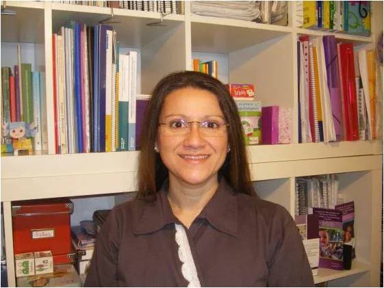 Eliana Fredes, logopeda de niños sordos