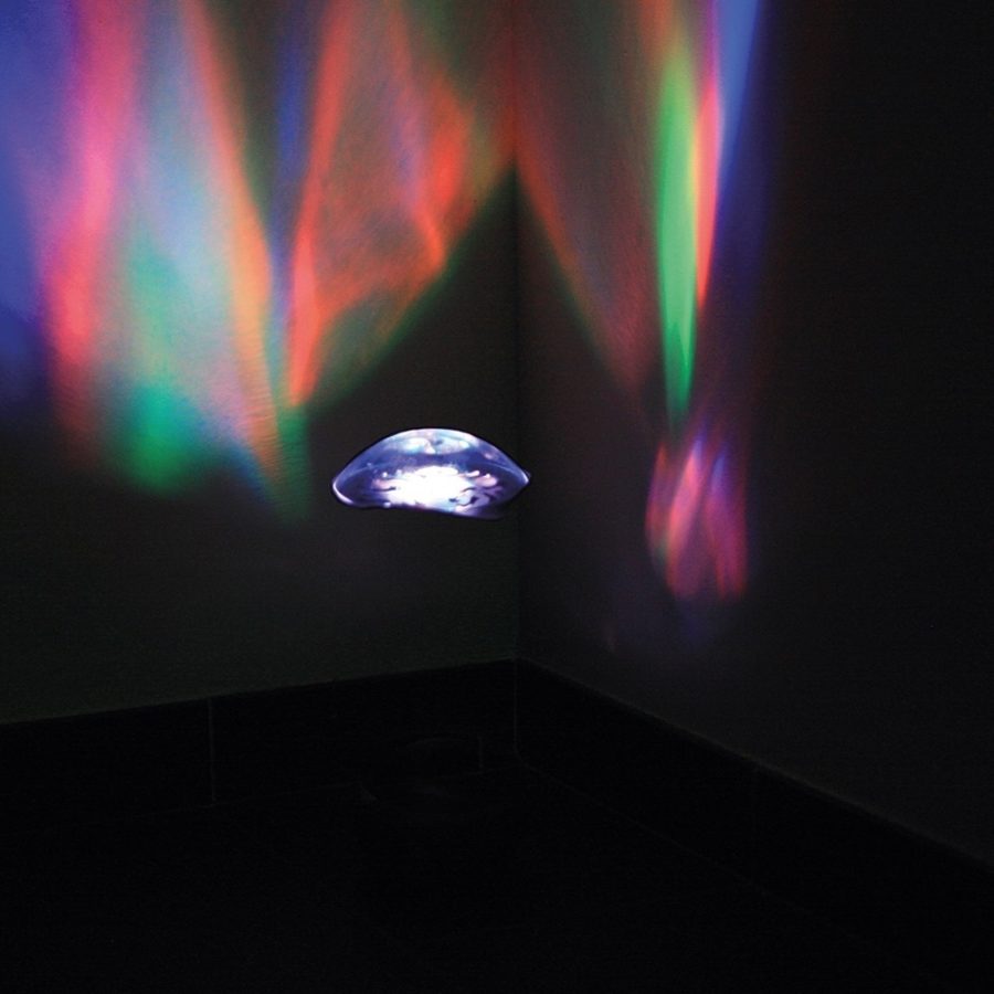 proeyctos de auroras boreales en las paredes de la habitación