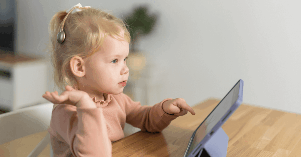 A child using the visualfy app in a tablet
